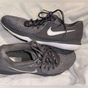 Nike  Flex Supreme TR 6 Running Shoes Women's 8.5 Gray Knit